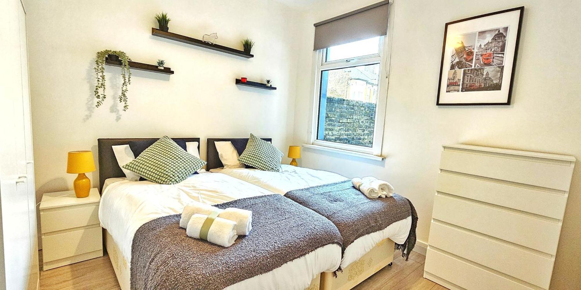 Stratford City - Luxe House With Garden Villa London Bagian luar foto